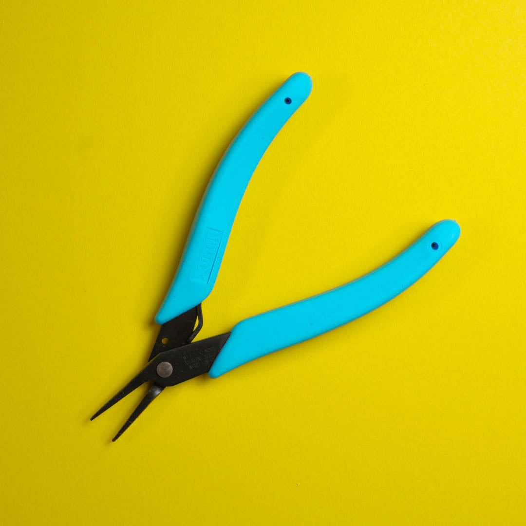 Xuron Tweezer Nose Pliers - 450